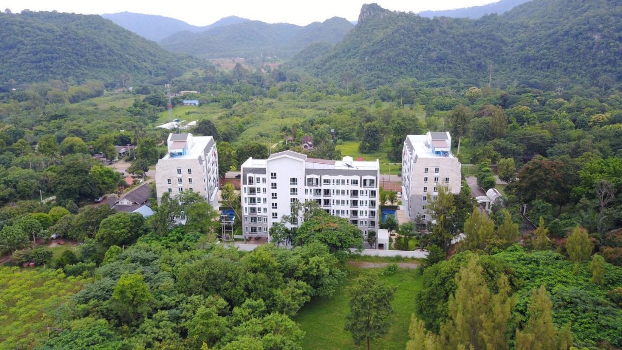 The Courtyard Khaoyai by Praweena Му Си Екстериор снимка